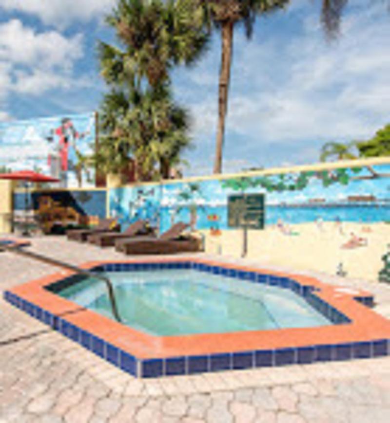 Clarion Inn & Suites Kissimmee-Lake Buena Vista South Exterior photo